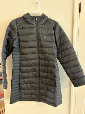 Women's Columbia Mid-Length Zippered Hooded Puffer Jacket - Size Medium
